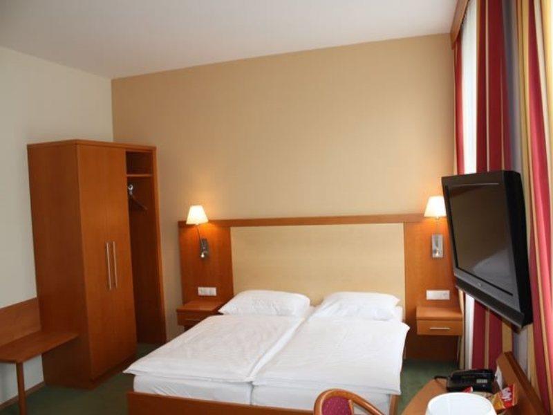 Lucia Hotel Wien